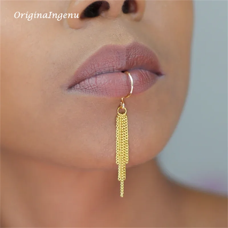 Polsino per labbra con catena  - Body Jewelry Lip Ring recensione e prezzo