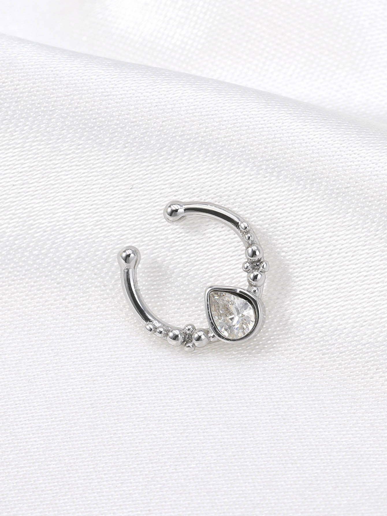 Anello al naso falso con gocci - Body Jewelry Nose Studs recensione e prezzo