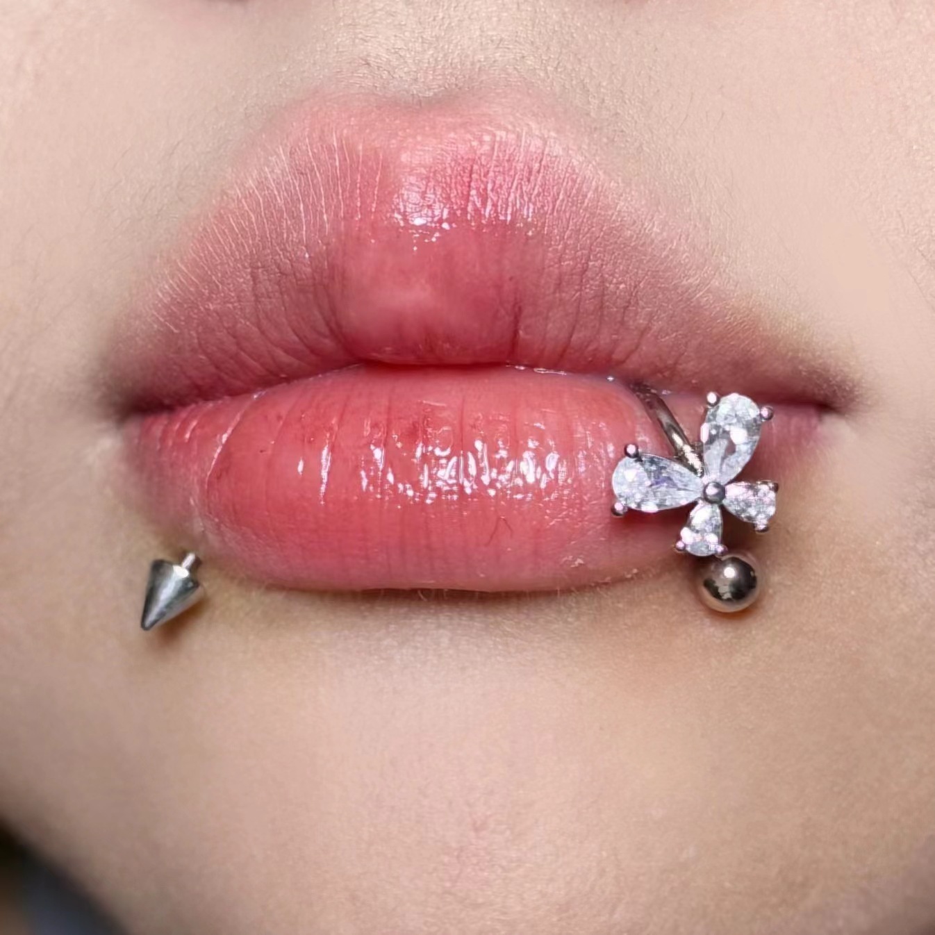 Anello per labbra a farfalla i - Body Jewelry Lip Ring recensione e prezzo